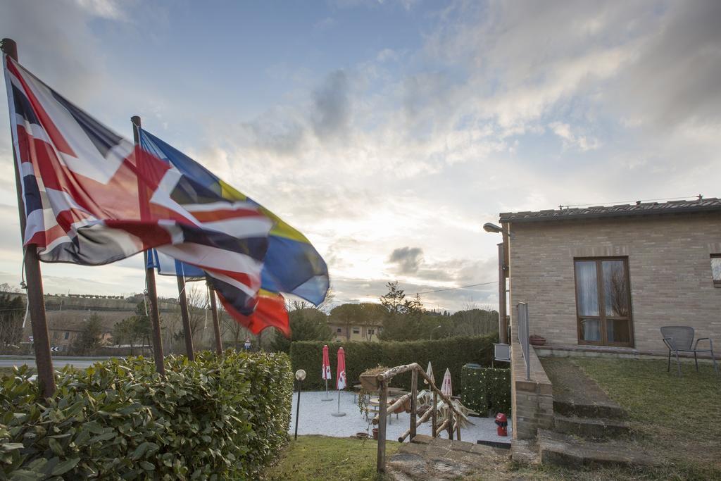 Fonte Dei Tufi Acomodação com café da manhã Siena Exterior foto